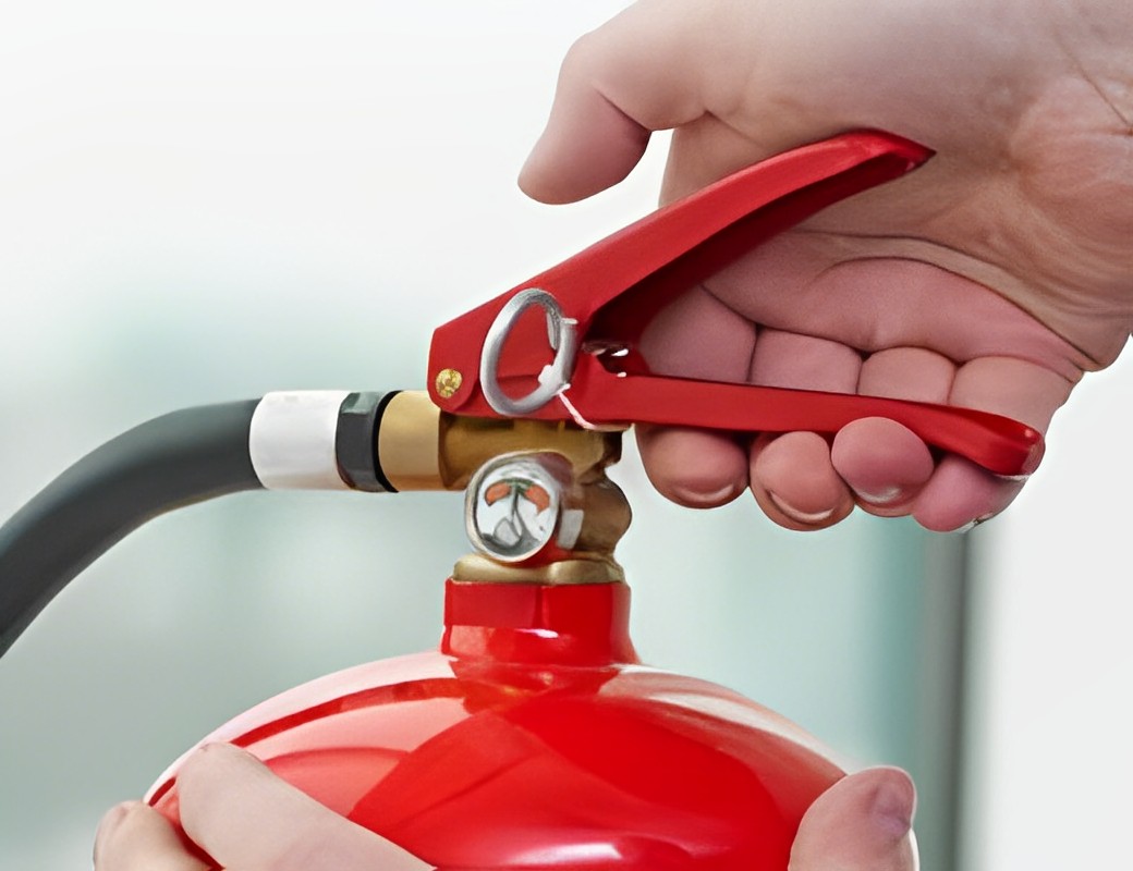 Pressure testing of fire extinguisher